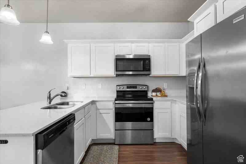 1776 W Newcastle Ln #202 - Photo 4 of 11