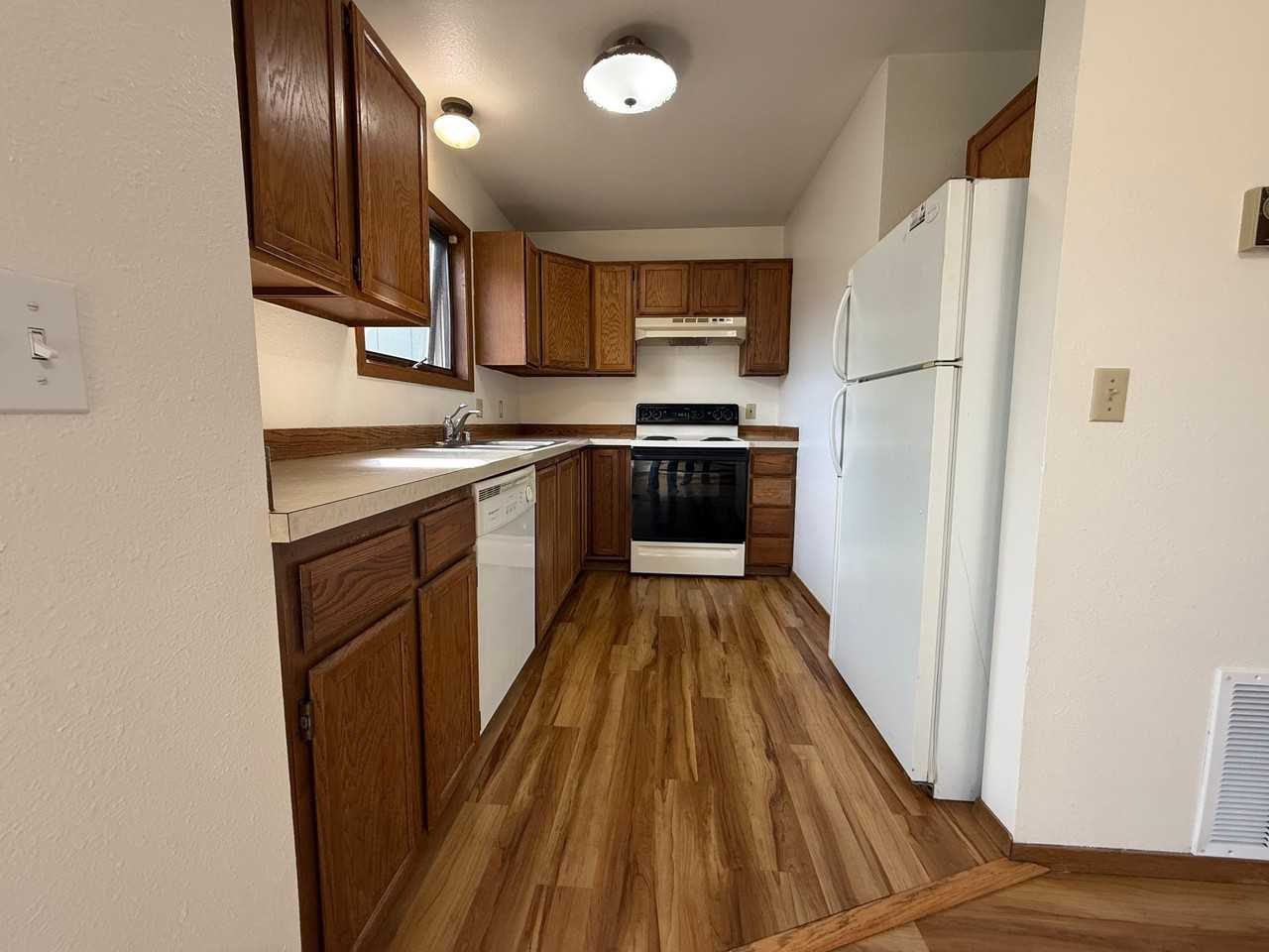 1301 N Lucille St #2 - Photo 3 of 12