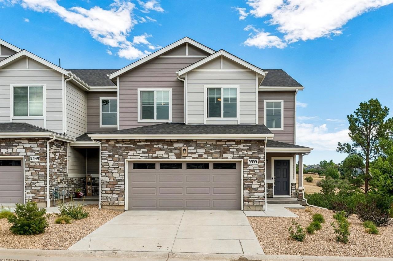 5355 Canyon View Dr - Photo 2 of 20