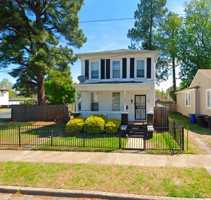 featured image of 1701 Des Moines Ave
