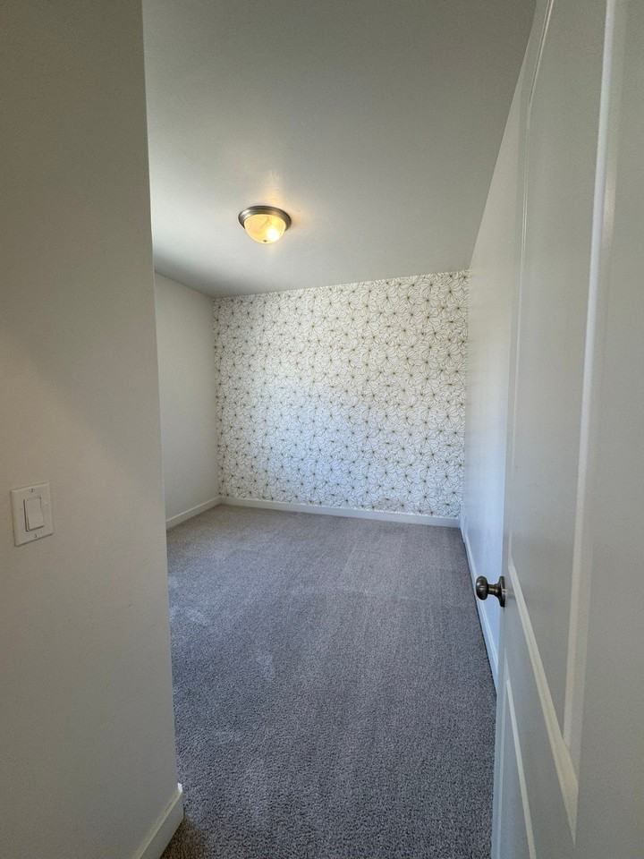 776 W Bronze Leaf Rd - Photo 4 of 17