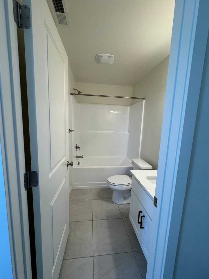 776 W Bronze Leaf Rd - Photo 5 of 17