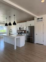 featured image of 776 W Bronze Leaf Rd