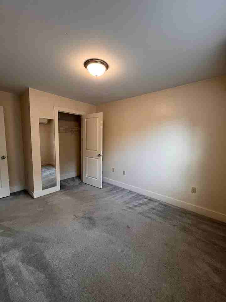 20 Bridgham St - Photo 7 of 13
