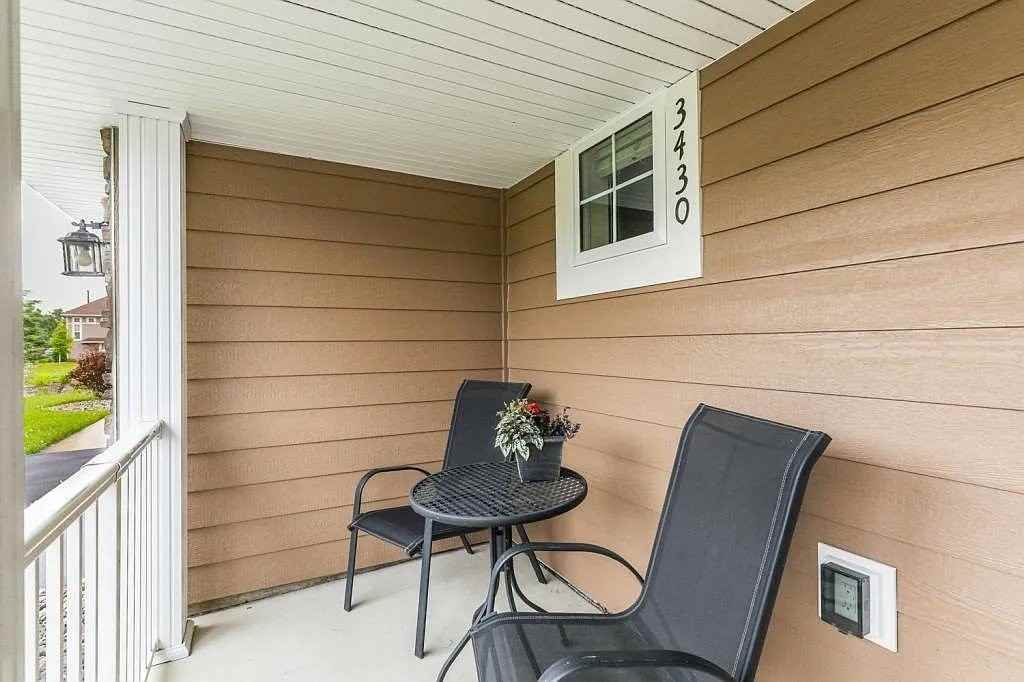 3430 Chestnut Ln - Photo 2 of 20