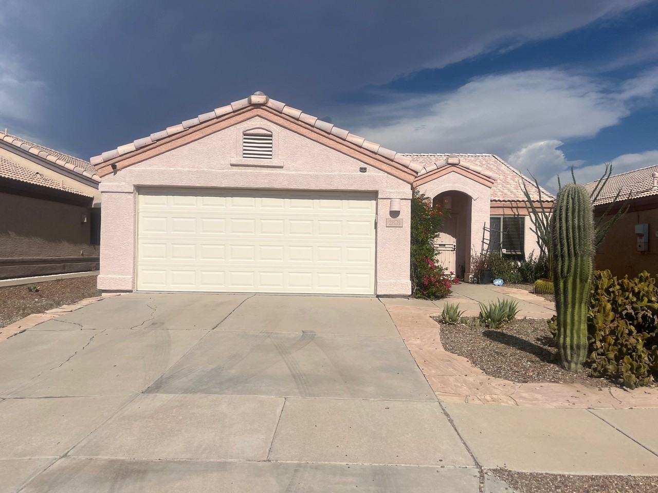 2878 N Mountain Creek Way