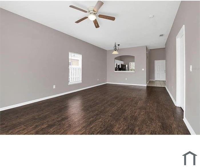 1409 Timberbend Cir - Photo 2 of 10