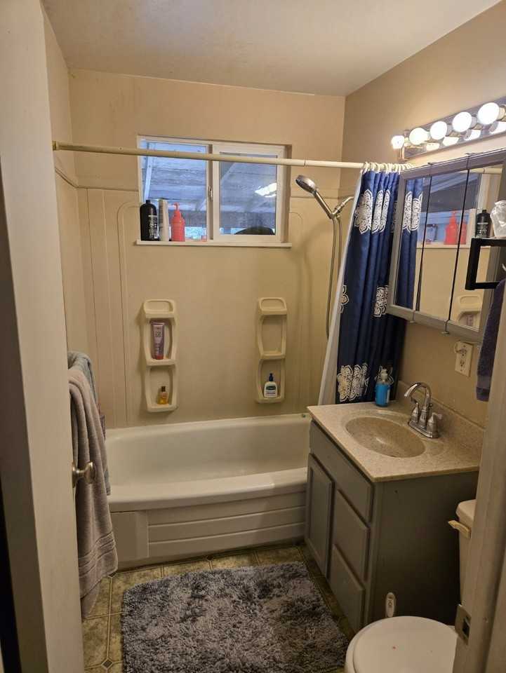 1104 Castlerock Dr - Photo 6 of 12
