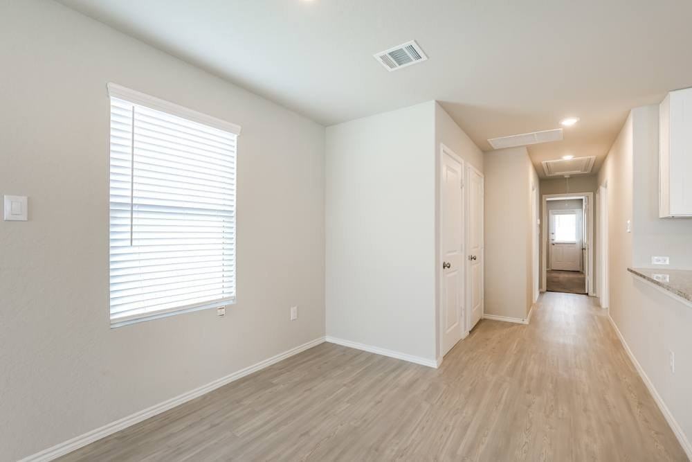 4224 Southton Lk - Photo 3 of 9