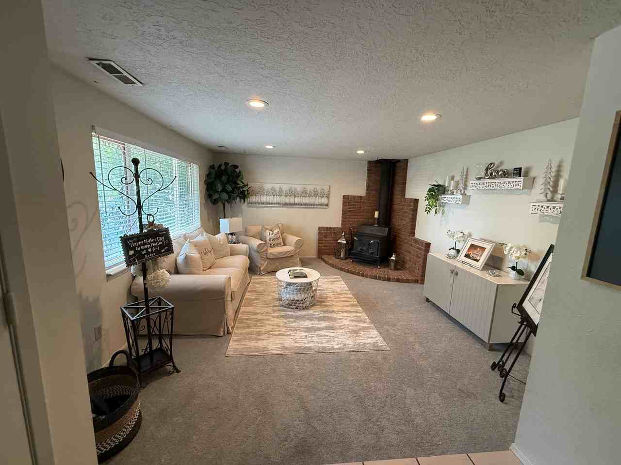 596 N Main St #A - Photo 2 of 17