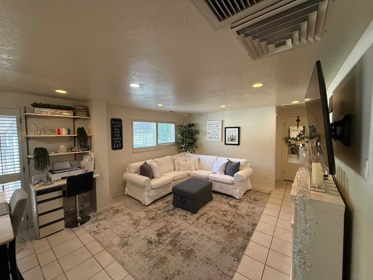 596 N Main St #A - Photo 5 of 17