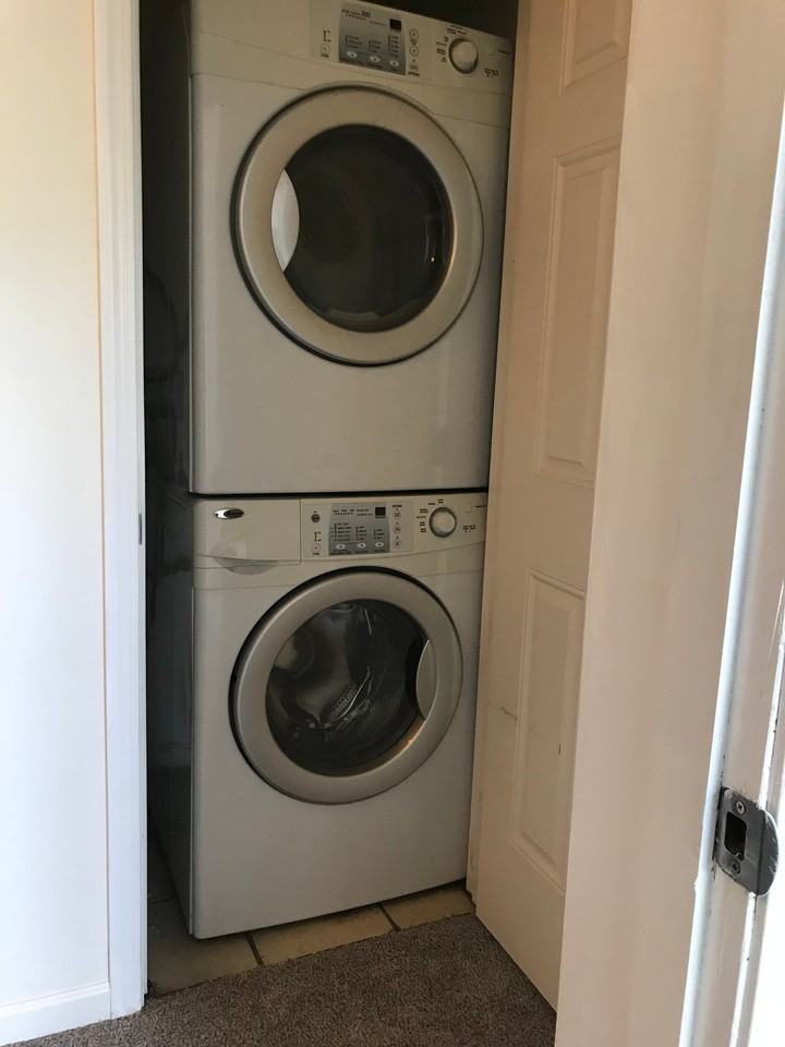 177 Sherman Ave Apt B - Photo 6 of 10