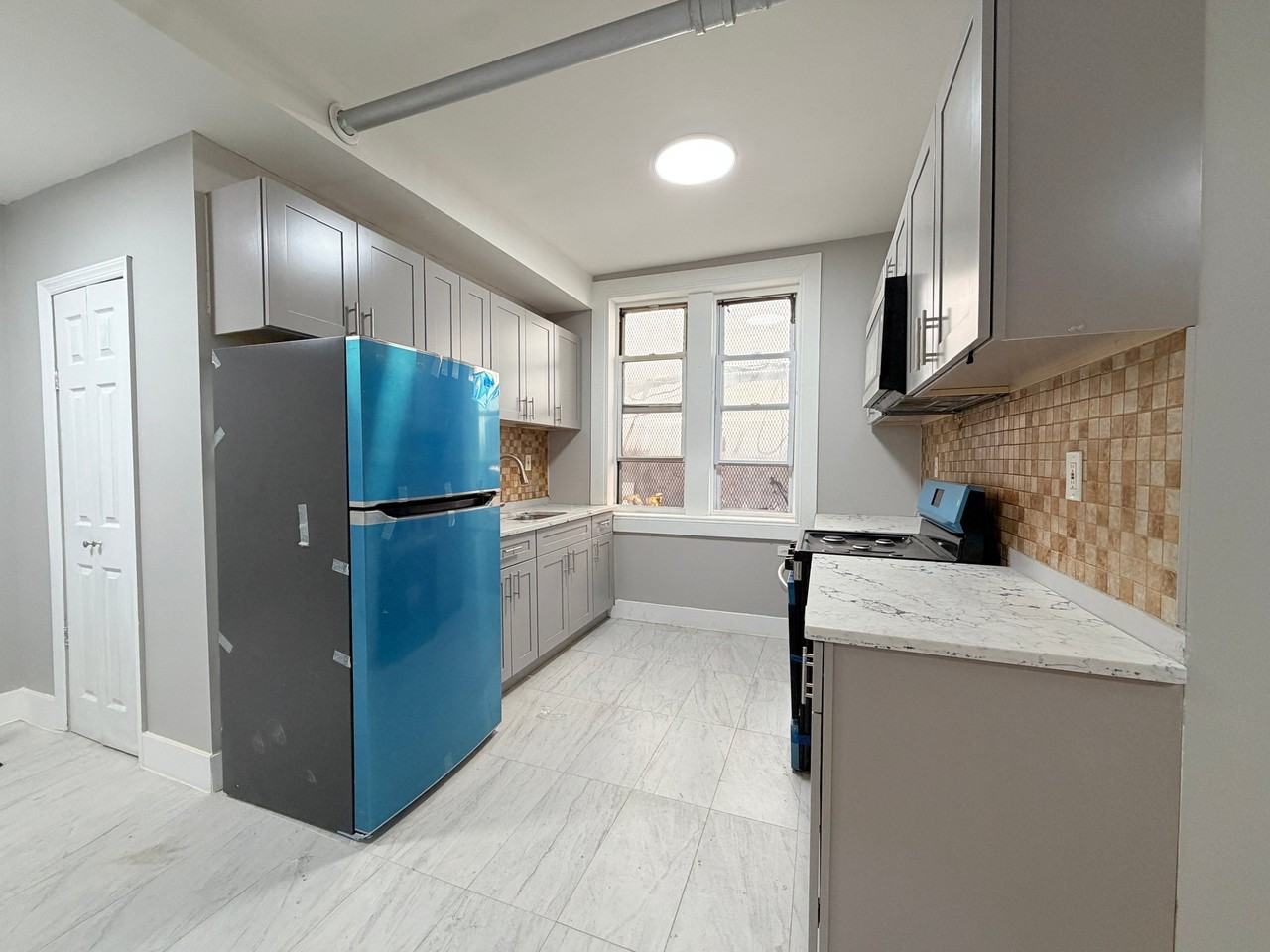 245 Mcclellan St #1E