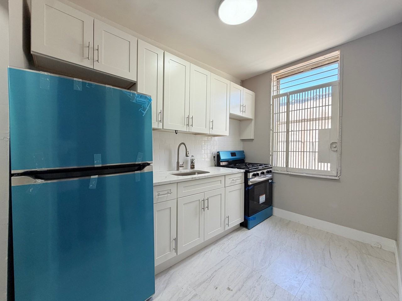 245 Mcclellan St #3E