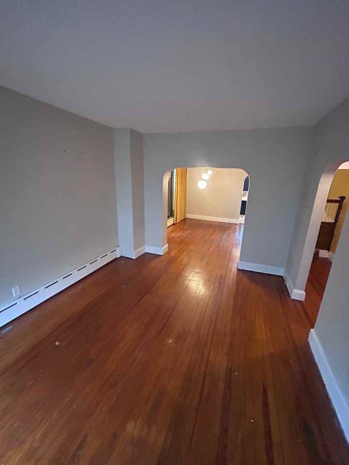 421 Wheeler Ave - Photo 6 of 37