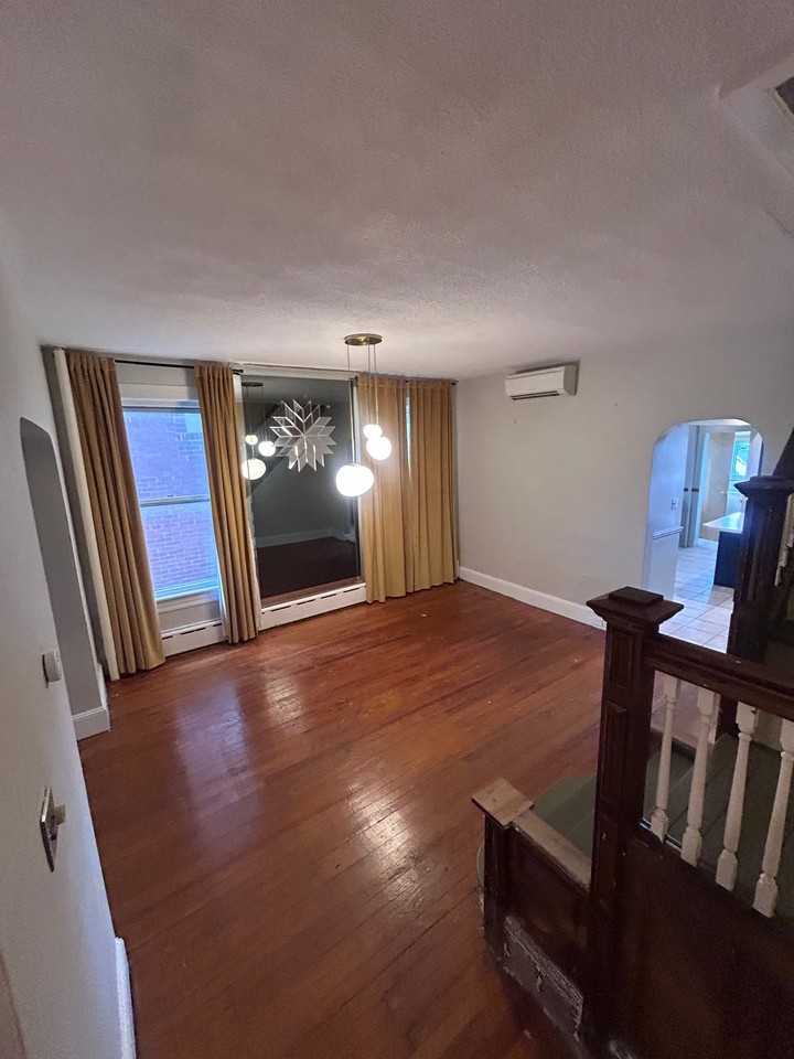 421 Wheeler Ave - Photo 7 of 37