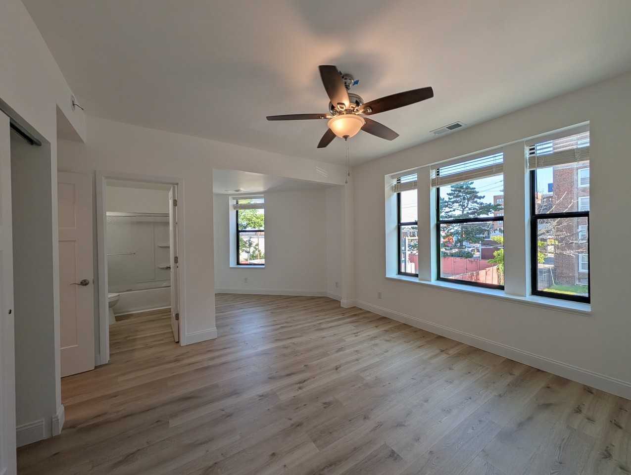 533 Clara Ave #13 - Photo 4 of 19