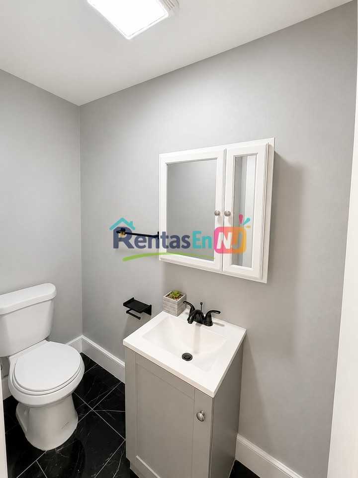 235 2nd St #2B - Photo 2 of 8