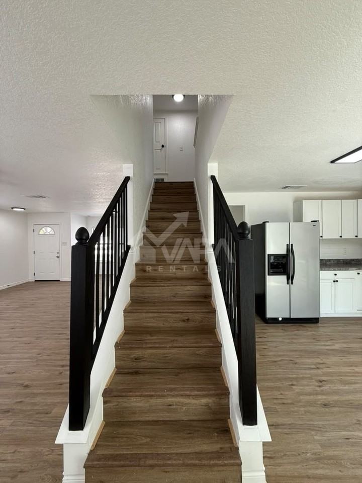 817 Meadow Peak - Photo 4 of 16