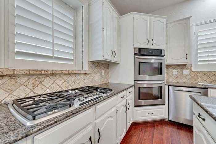 806 Shadow Glen Dr - Photo 3 of 20