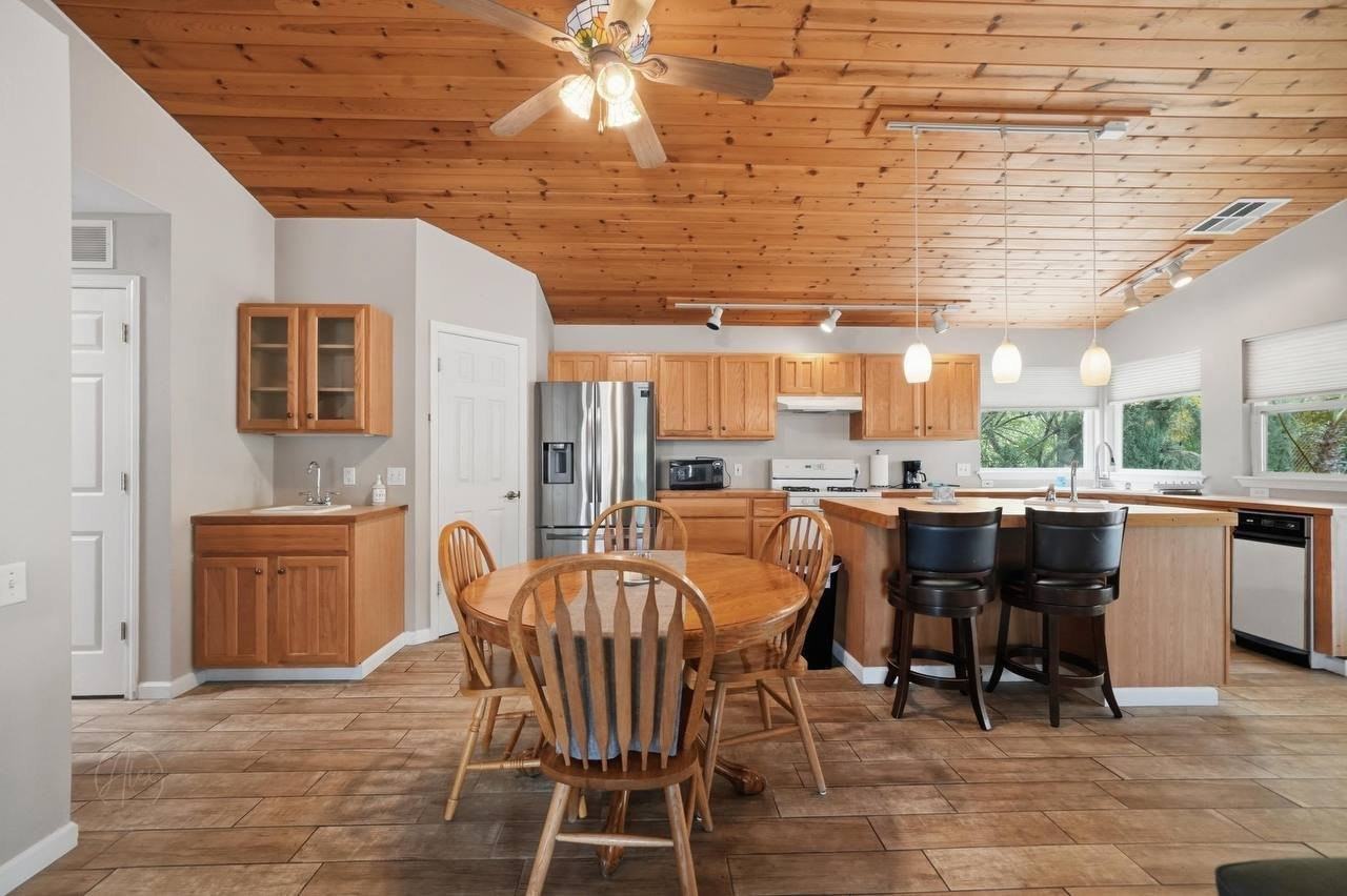 7501 Uplands Of The Kern Dr - Photo 6 of 17