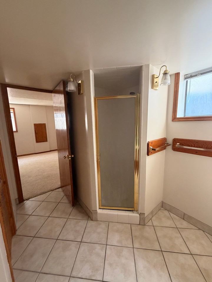 486 S Clover View Dr #1 - Photo 6 of 11