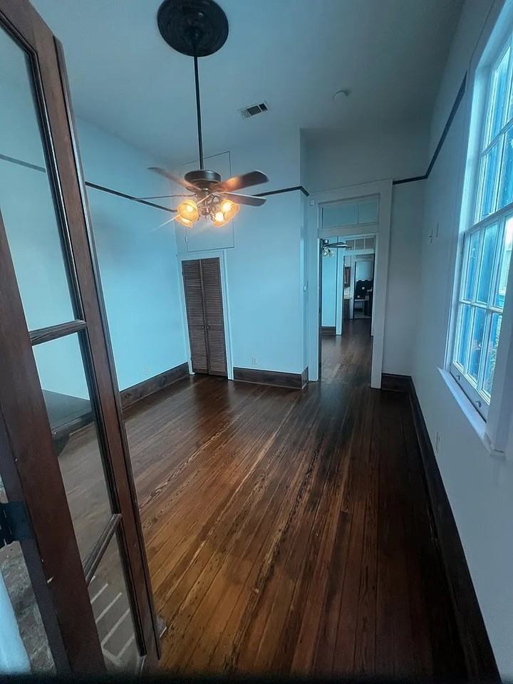 2025 Marais St - Photo 5 of 13