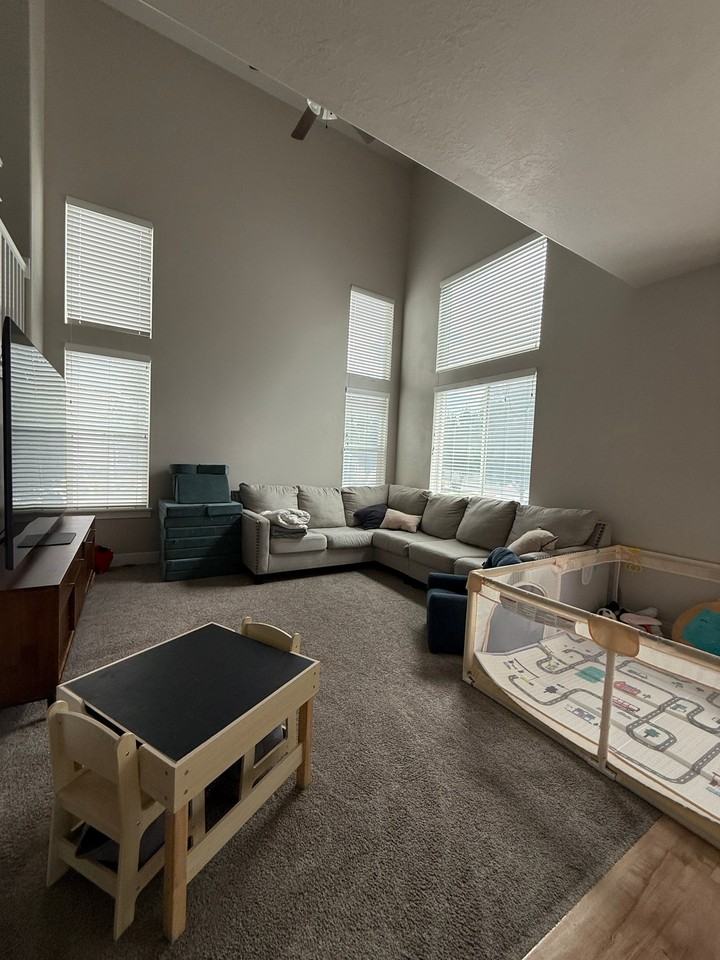4111 W 1650 N - Photo 4 of 19