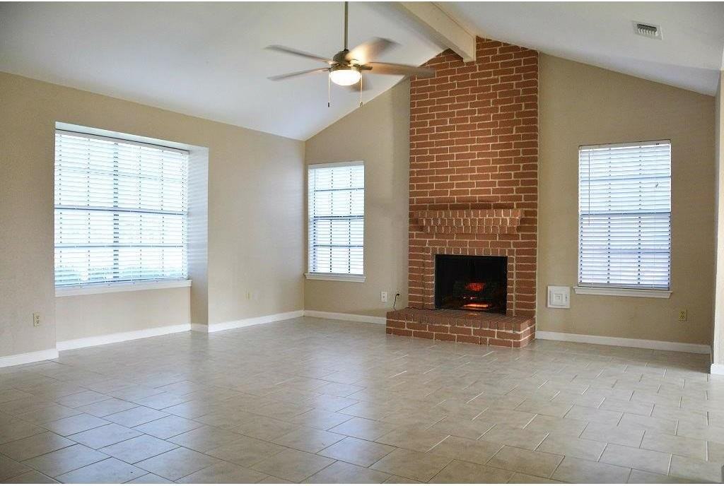8007 Vista Del Sol Dr - Photo 3 of 20