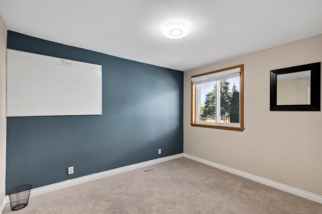 644 S 189th St - Photo 6 of 20
