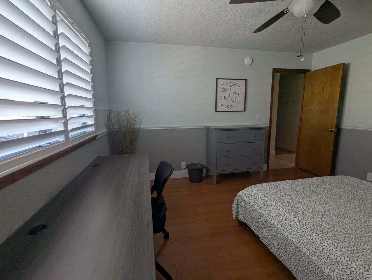 1008 Coach St #B - Photo 7 of 9