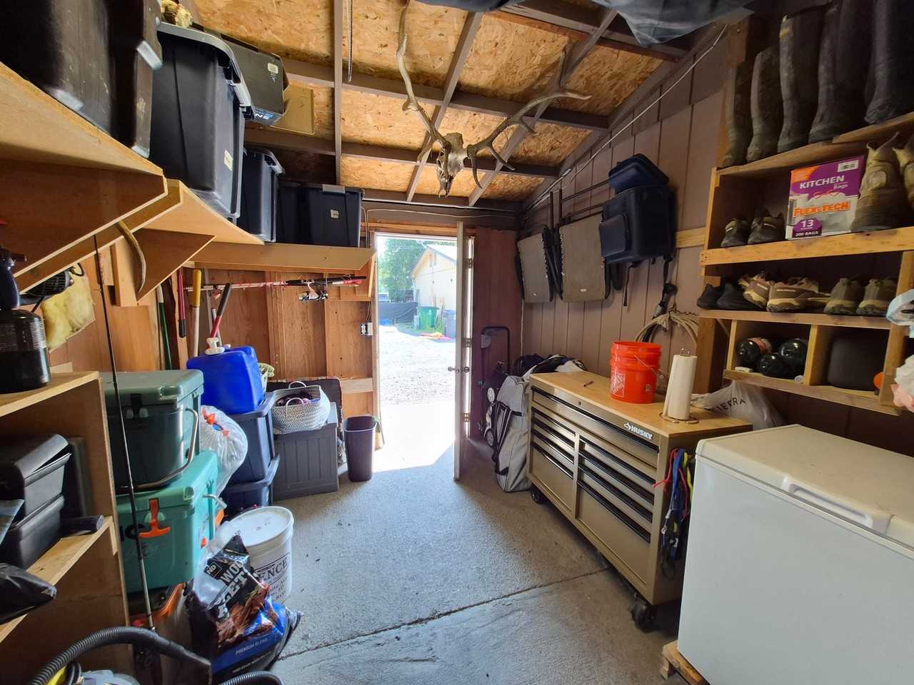 1214 S Hanson Ave #1214 - Photo 4 of 16