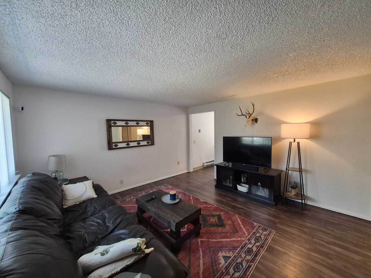 1214 S Hanson Ave #1214 - Photo 5 of 16