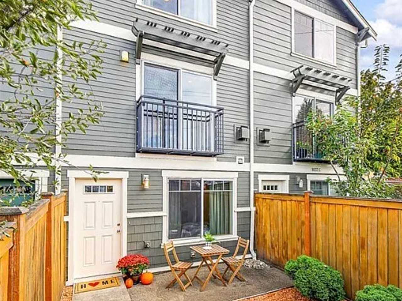 9237 17th Ave Sw #B