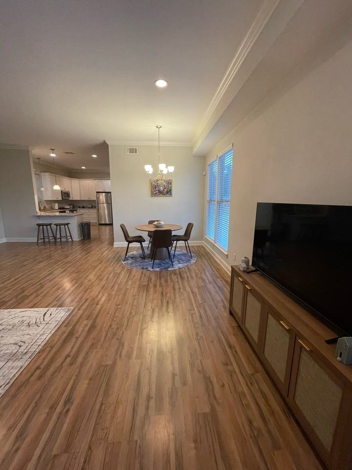 1528 Orpheum Ave #A - Photo 3 of 25