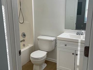 2424 N New Jersey St - Photo 4 of 11