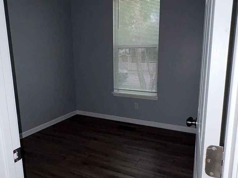 2424 N New Jersey St - Photo 7 of 11