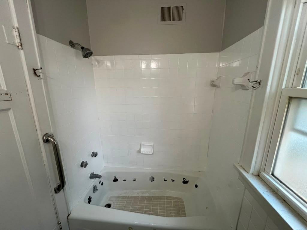 5021 N 27th St - Photo 3 of 8