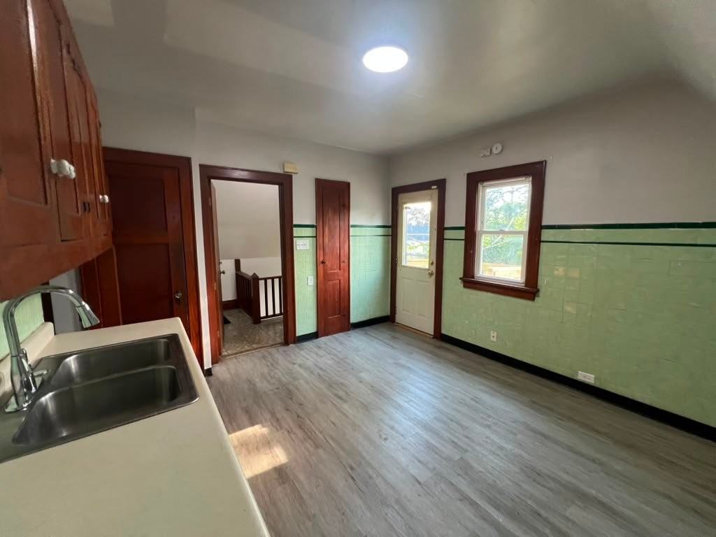 5021 N 27th St - Photo 5 of 8