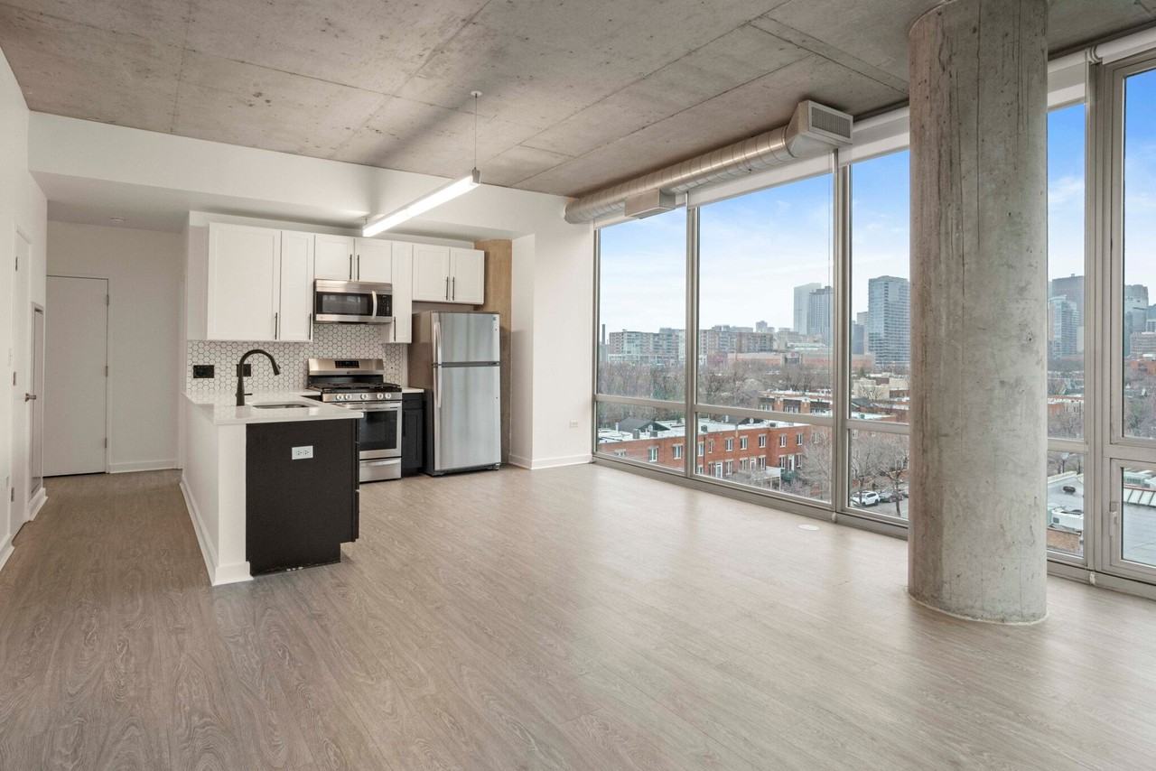 1407 S State St - Photo 3 of 15