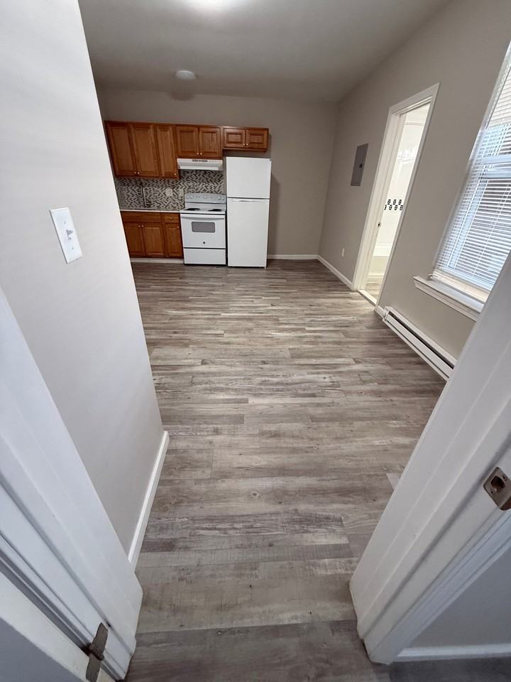 421 Washington St #A8 - Photo 2 of 5