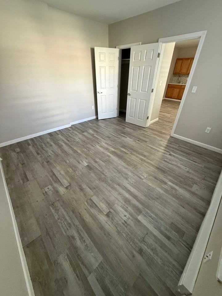 421 Washington St #A8 - Photo 4 of 5