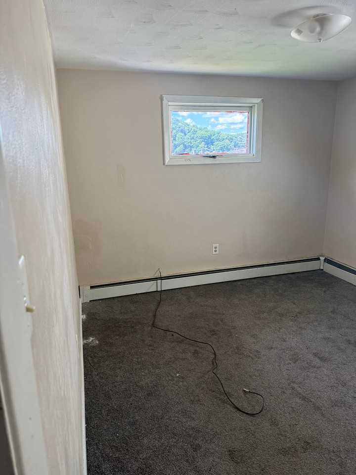 737 Park Ave - Photo 3 of 10