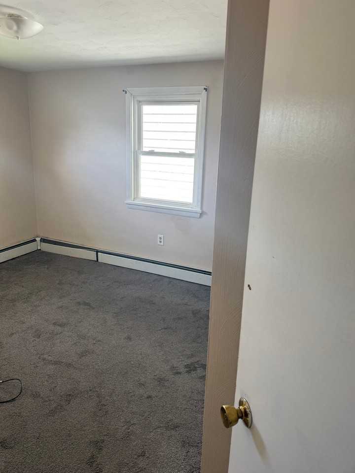 737 Park Ave - Photo 4 of 10