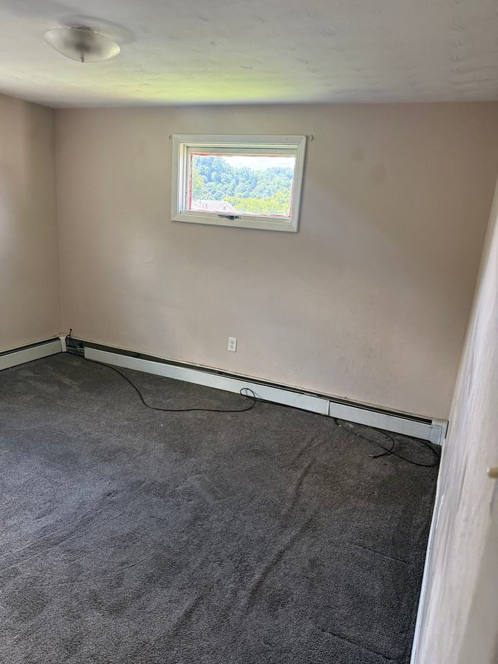737 Park Ave - Photo 5 of 10