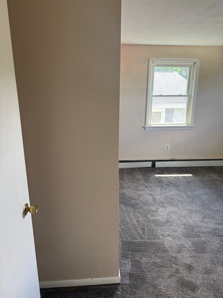 737 Park Ave - Photo 6 of 10