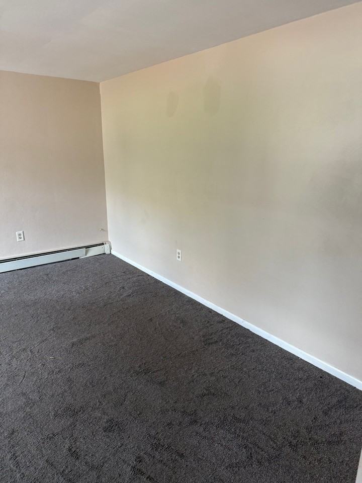 737 Park Ave - Photo 7 of 10
