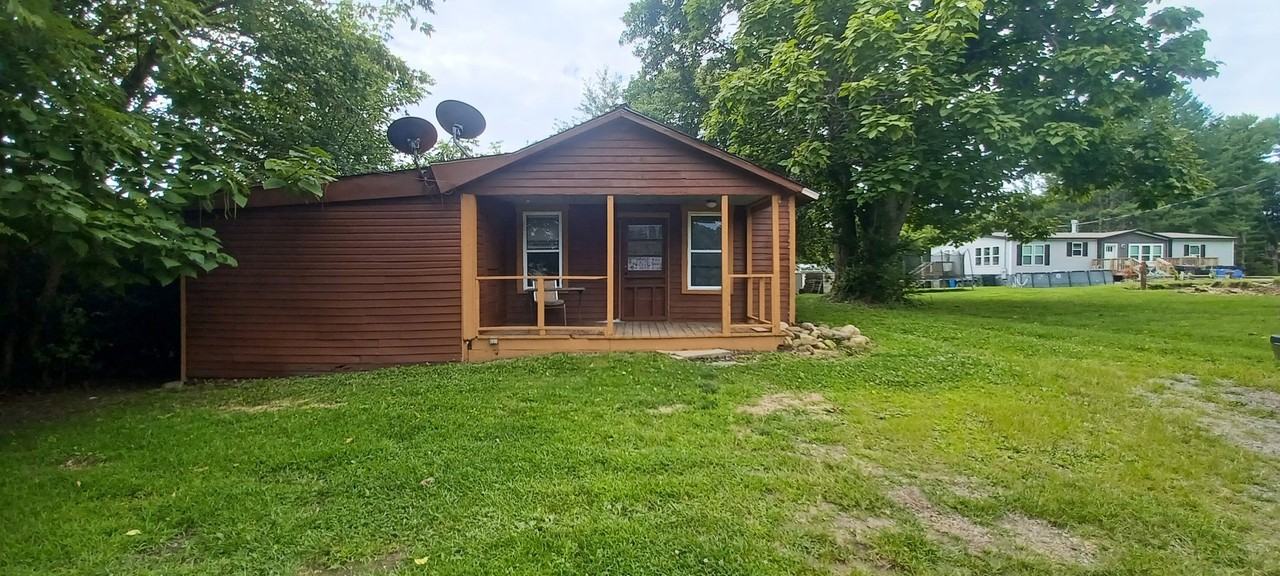1202 Gatewood Rd - Photo 2 of 20