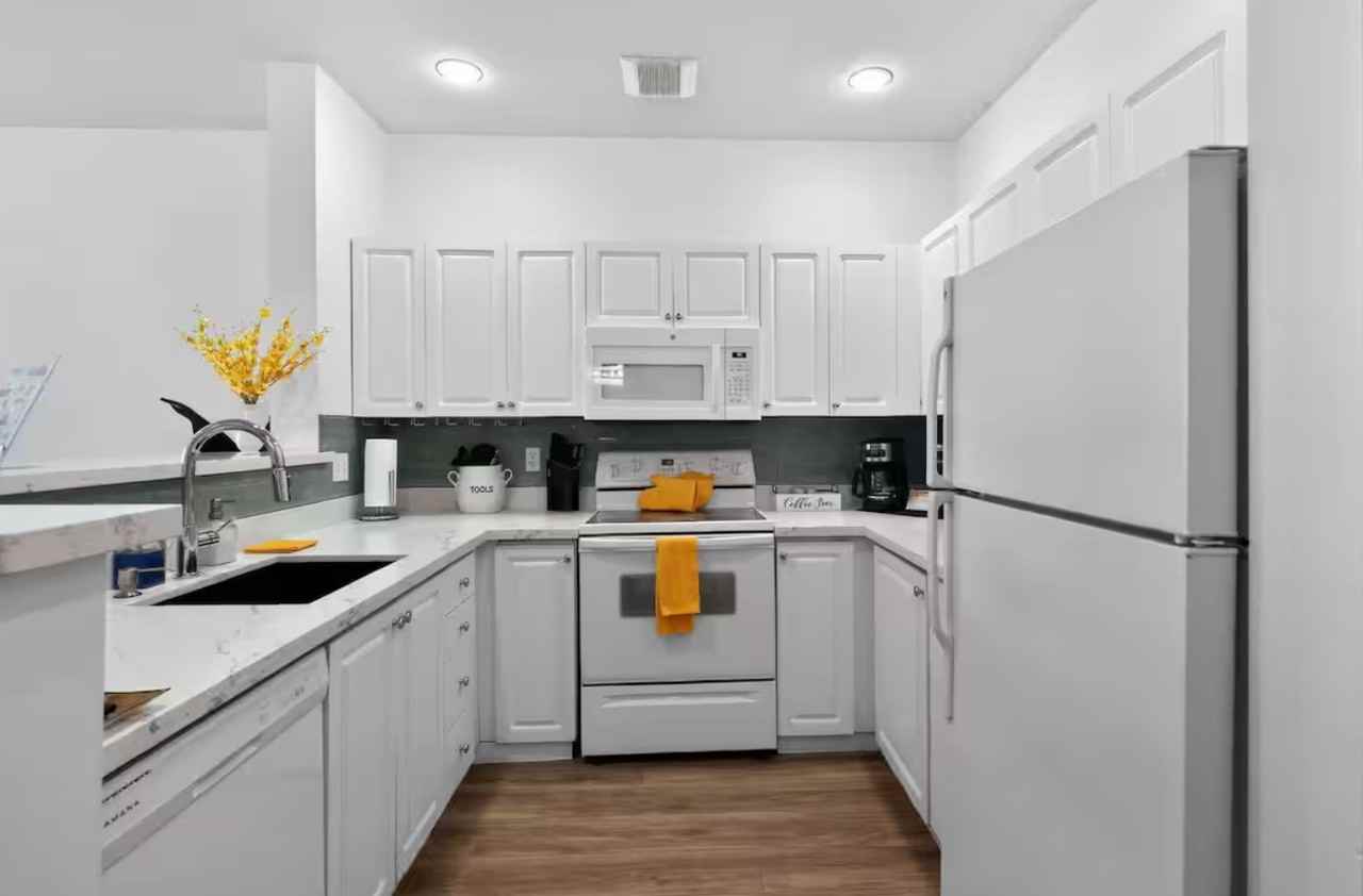 2415 2nd Ave #54 - Photo 5 of 17