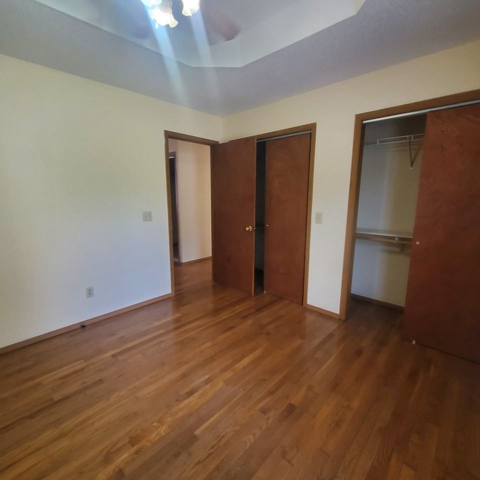 5705 S Franklin Ave - Photo 4 of 5